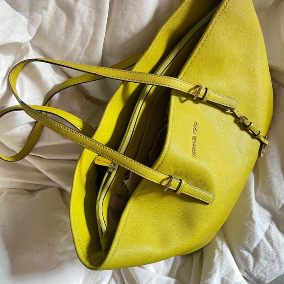 Michael Kors Neon Lime Green Tote with Gold Charm - Picture 3 of 10